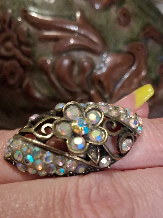 Aurora Crystal Flower Statement Ring - Vintage Gold Tone - Picture 3 of 6